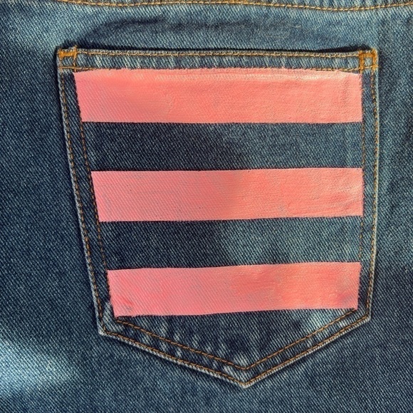 Bill Blass pink flag print back pockets jean shorts womens 6 - Picture 4 of 11